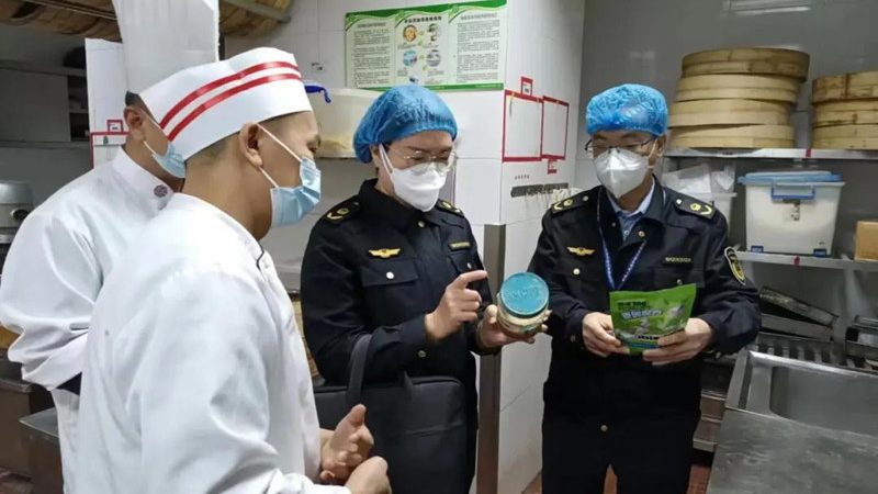 狗狗吃饼干后呕吐怎么办